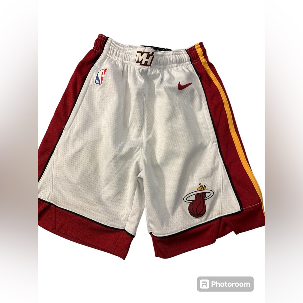 NBA Miami Heat Boy’s Basketball Shorts in White, Red and Yellow| size: S/8